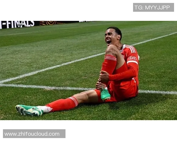 带穆的足球明星如何在绿茵场上书写传奇人生与辉煌成就