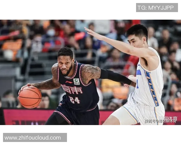 深圳篮球队比赛经验引发热议球迷观点分歧引发讨论